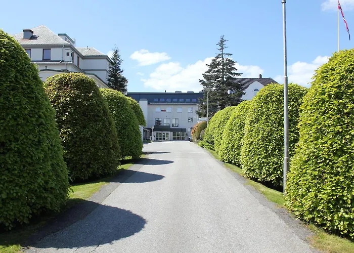 Solborg Folkehogskole 호스텔 *